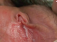 Pwal sou tout kò solo azyatik kontra ak mouye